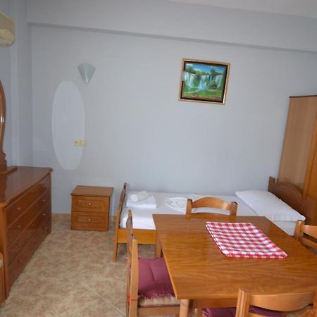 Villa Shqiponja Sarande Bagian luar foto