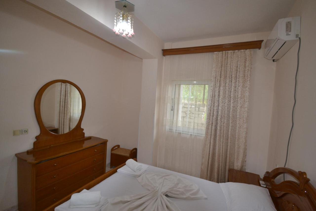 Villa Shqiponja Sarande Bagian luar foto